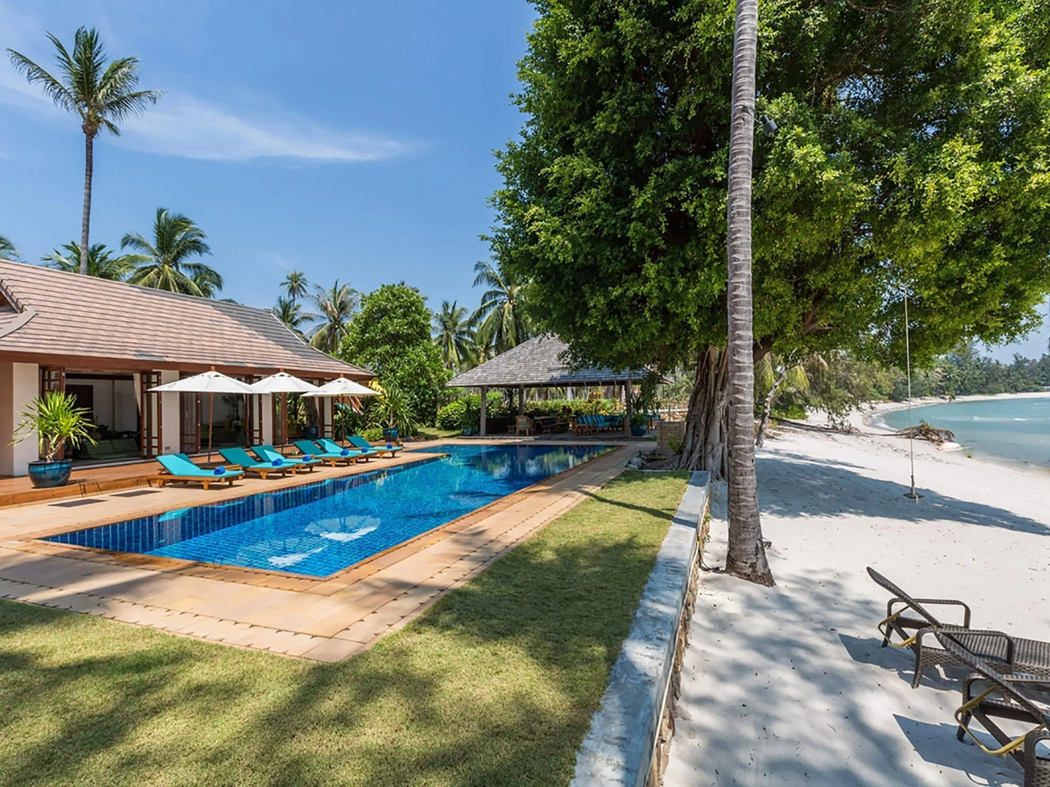001 villa waimarie absolute beachfront haven