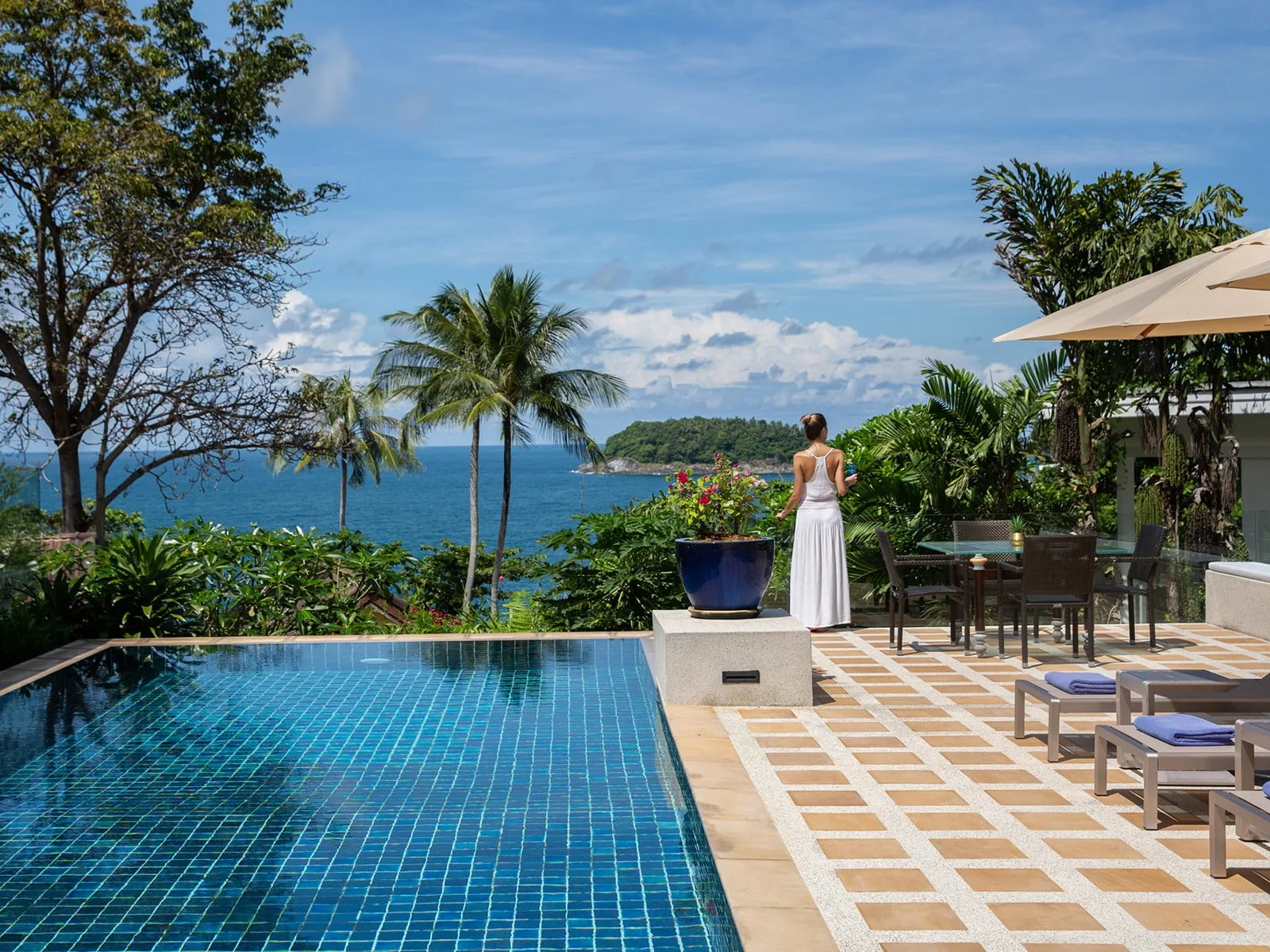 002 infinity view poolview 6