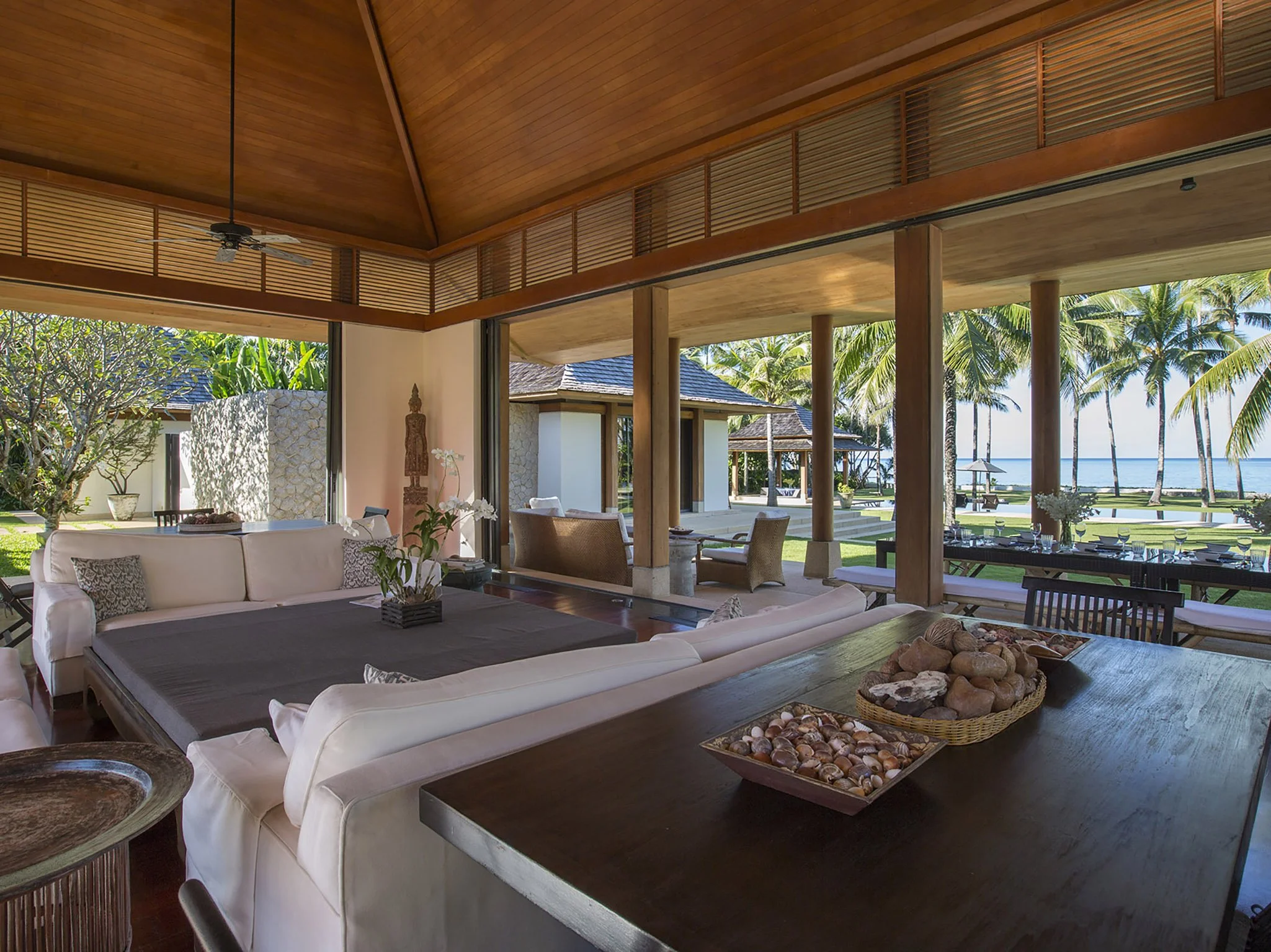 024 villa shanti living area view