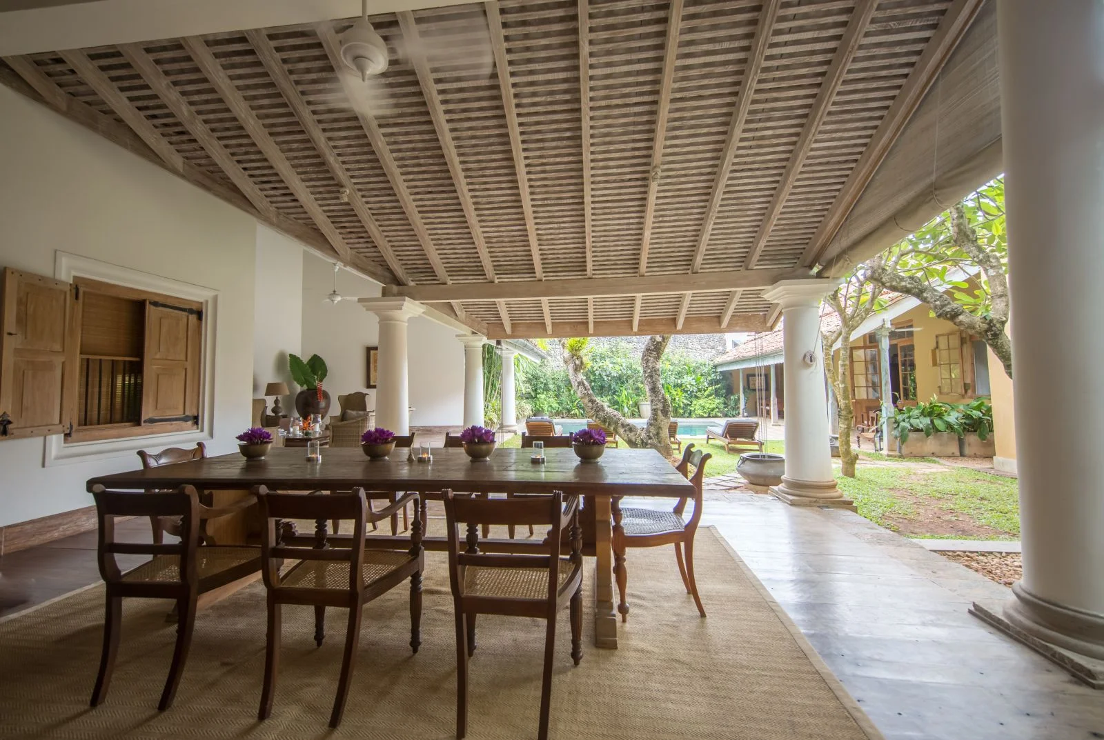 6. rampart street dining area 2