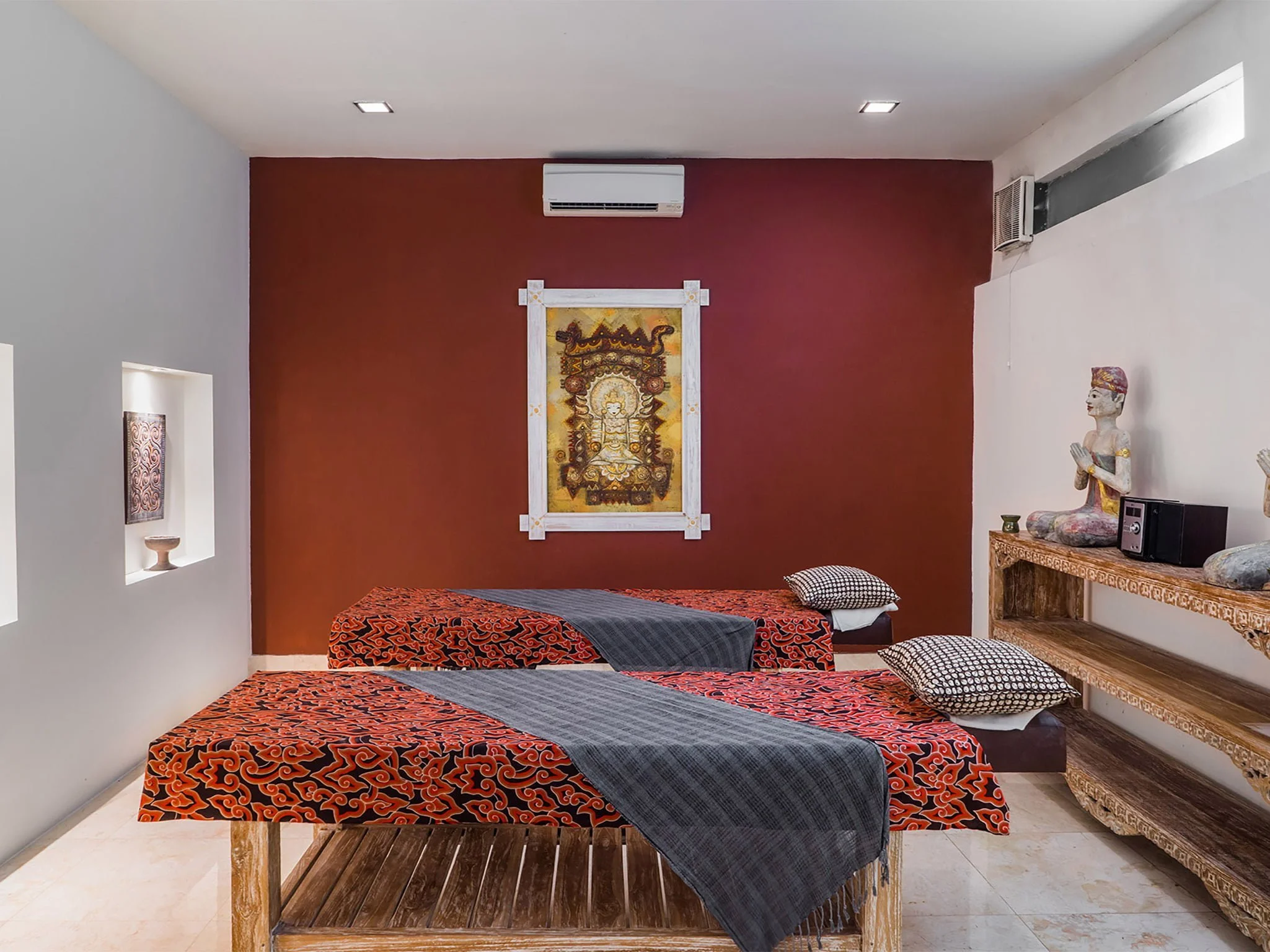 8. villa adenium spa room preview
