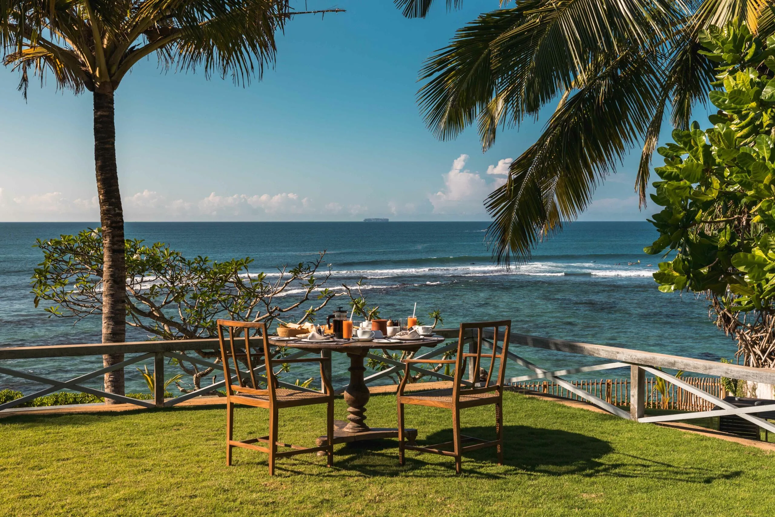 suriyawatta garden pool 08