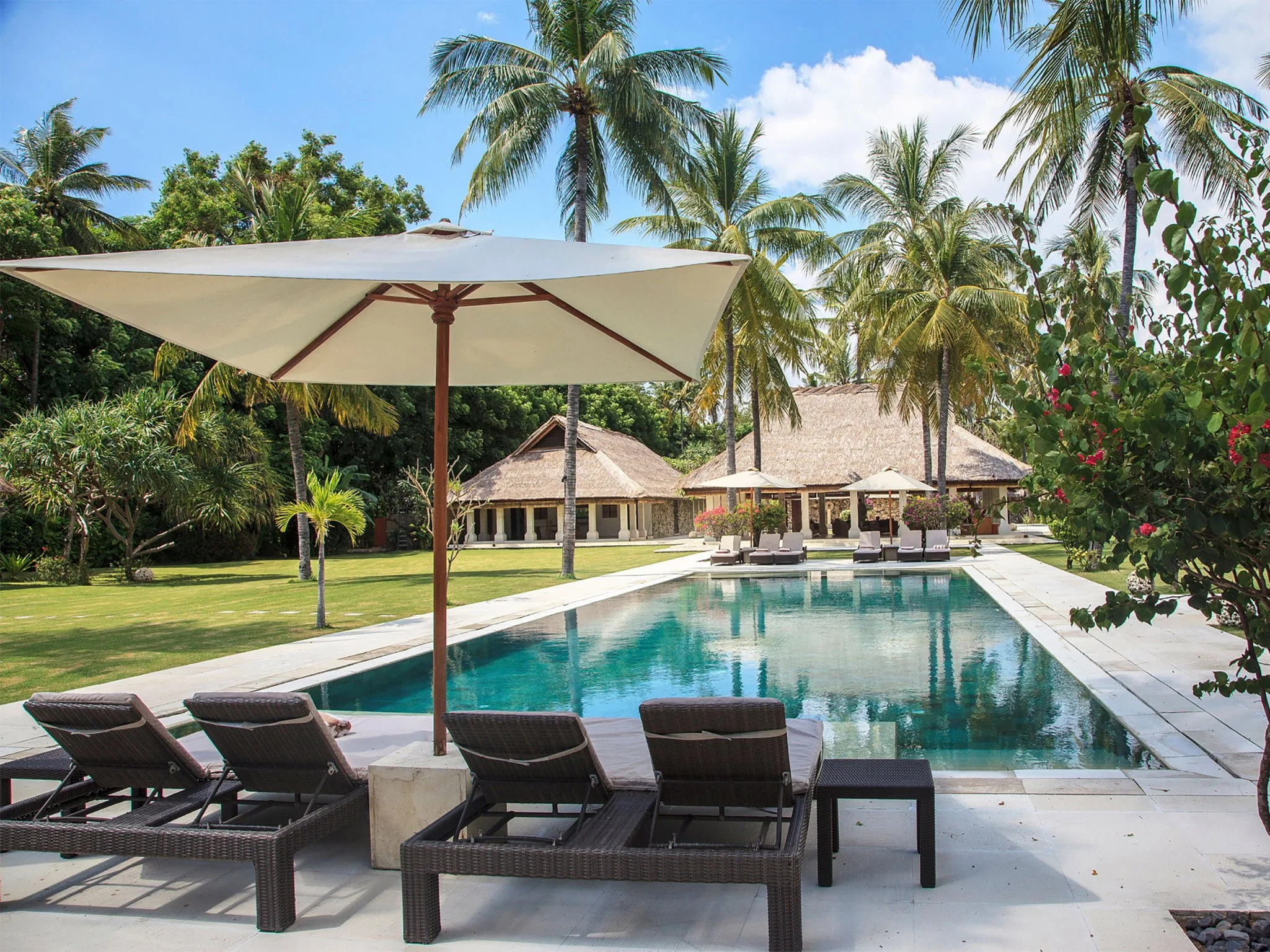 villa sepoi sepoi poolside paradise
