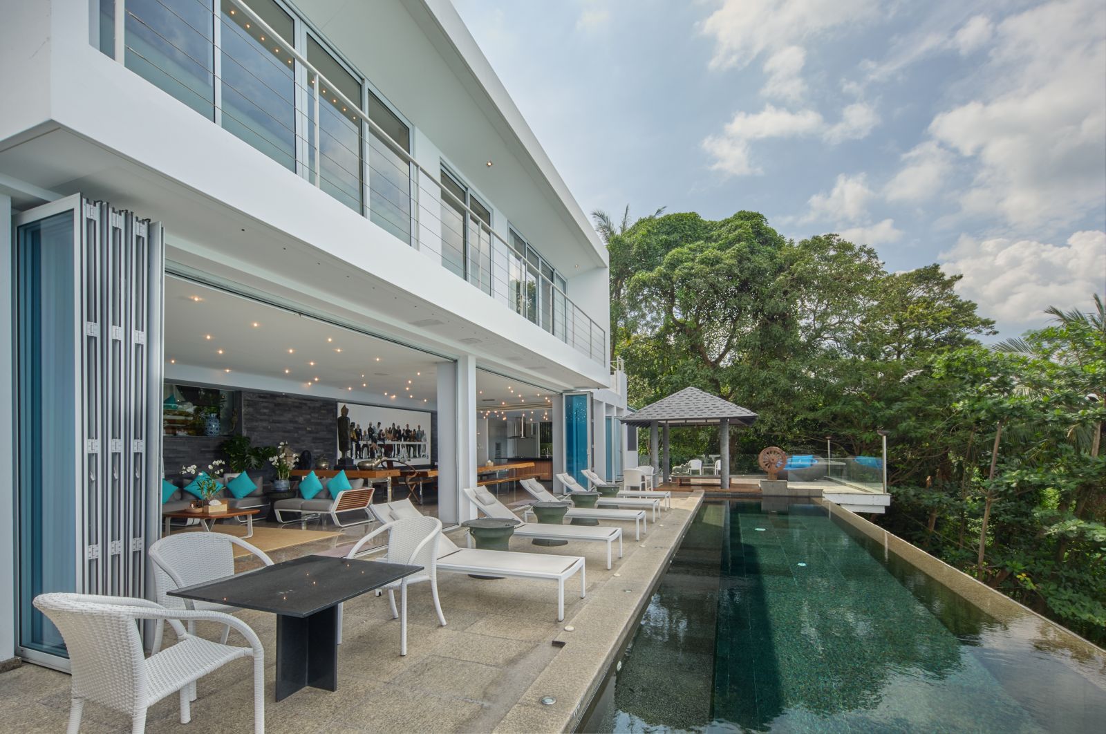 living and outdoor 28