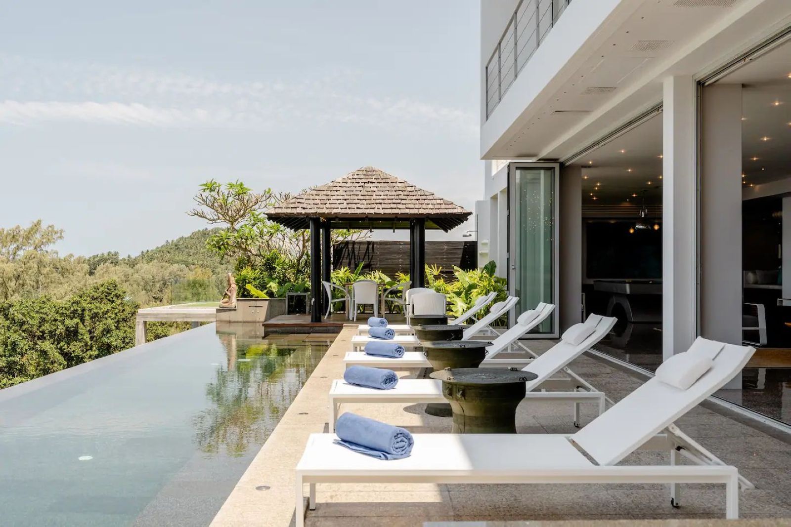 living and outdoor 30