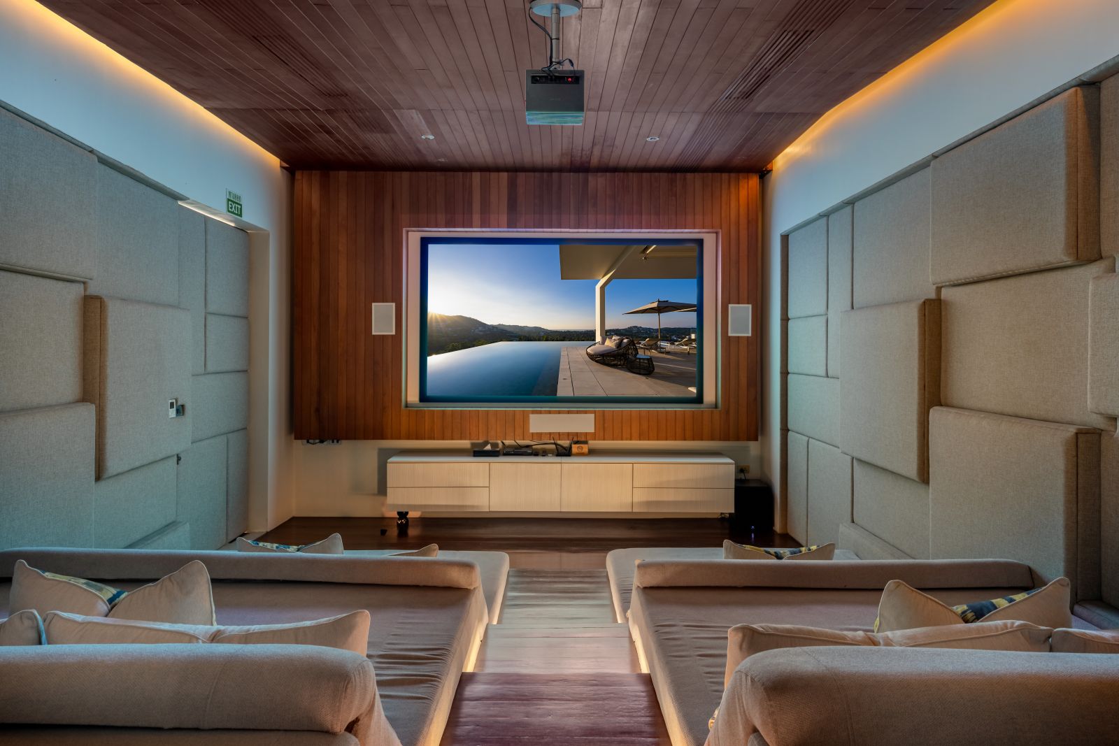 v26 private cinema