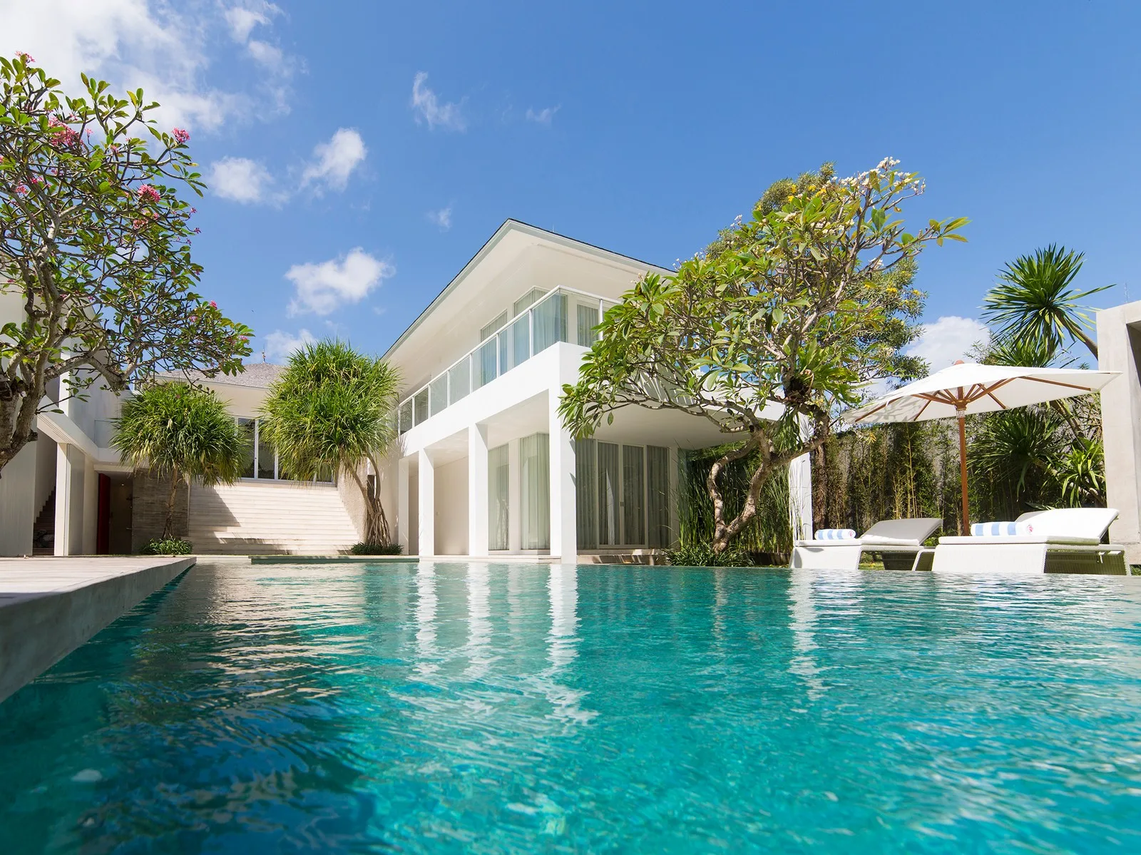 3. villa canggu villa south pool