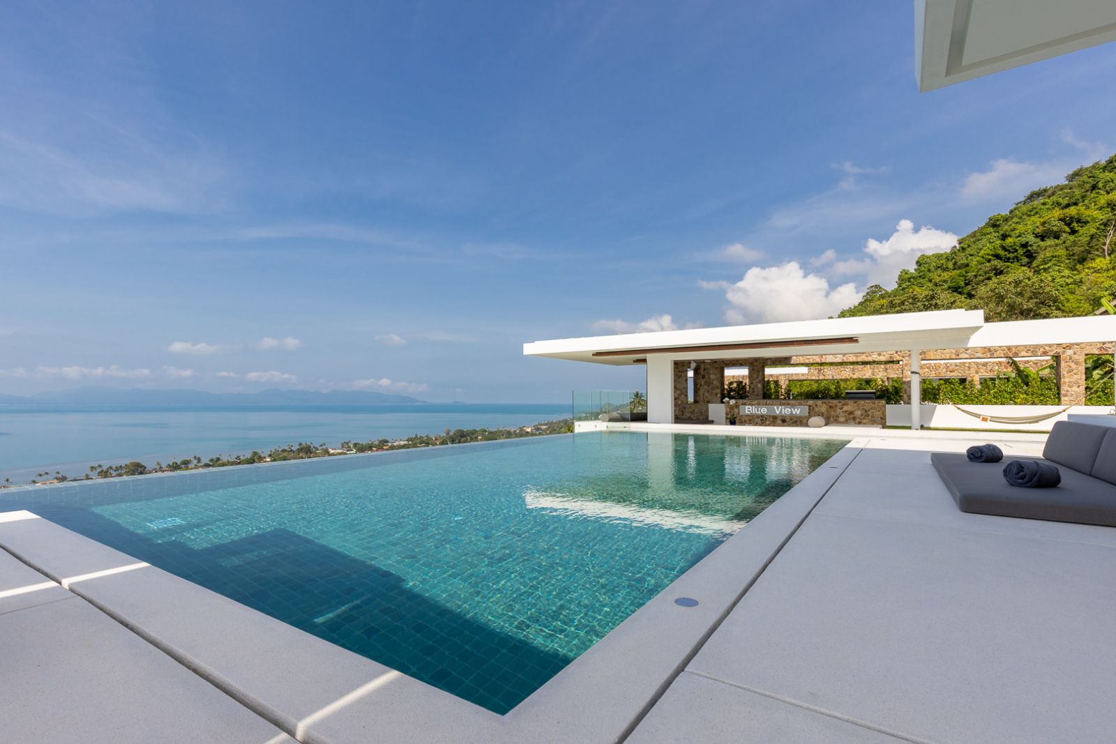 villablueview2 01 pool