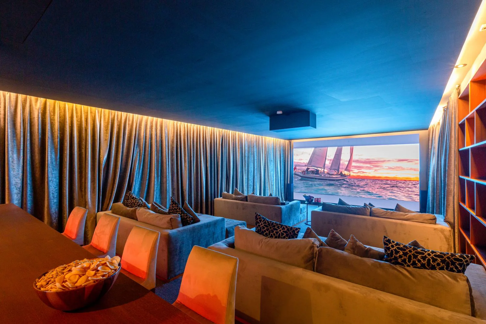 villa 12 bedrooms 66