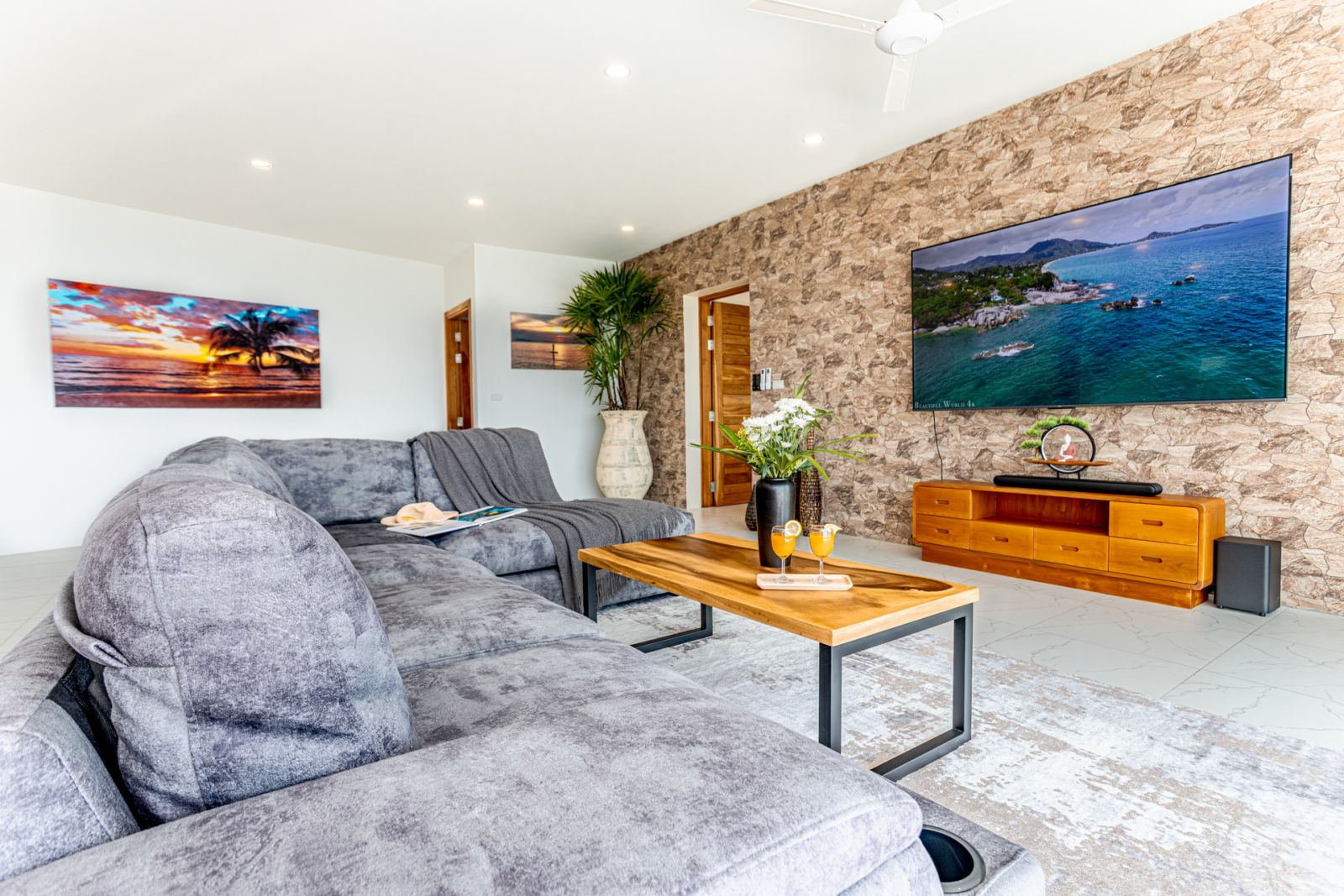 27.living room1
