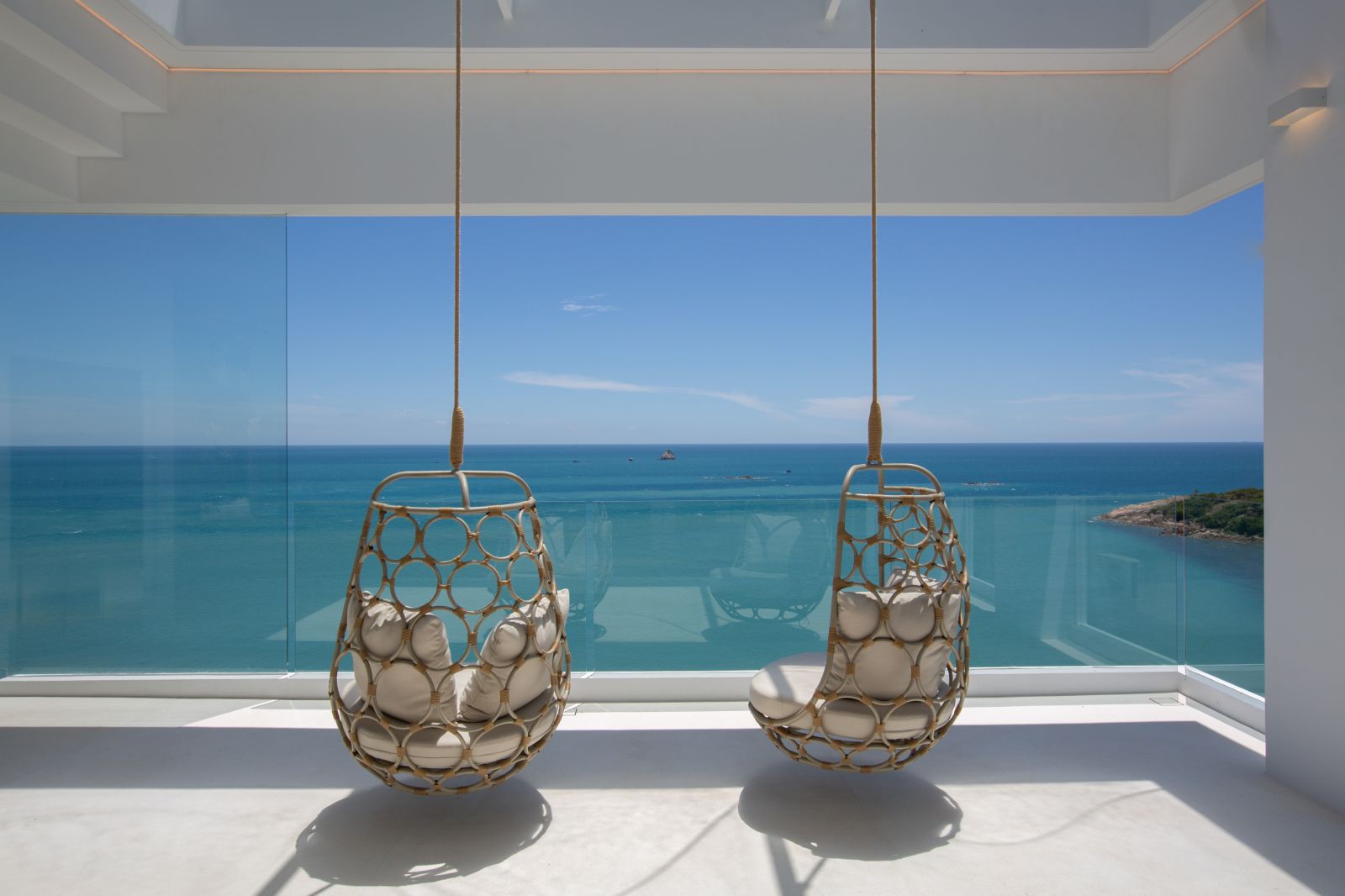 solana swing chairs 3