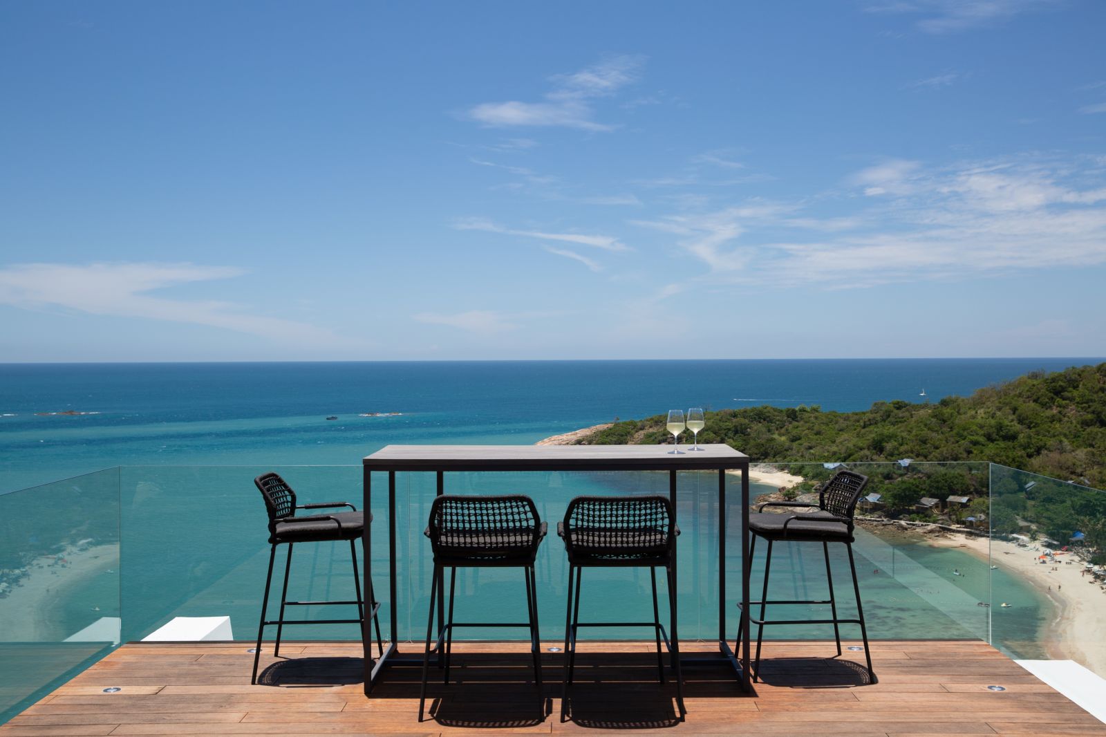 solana upper sun deck 6