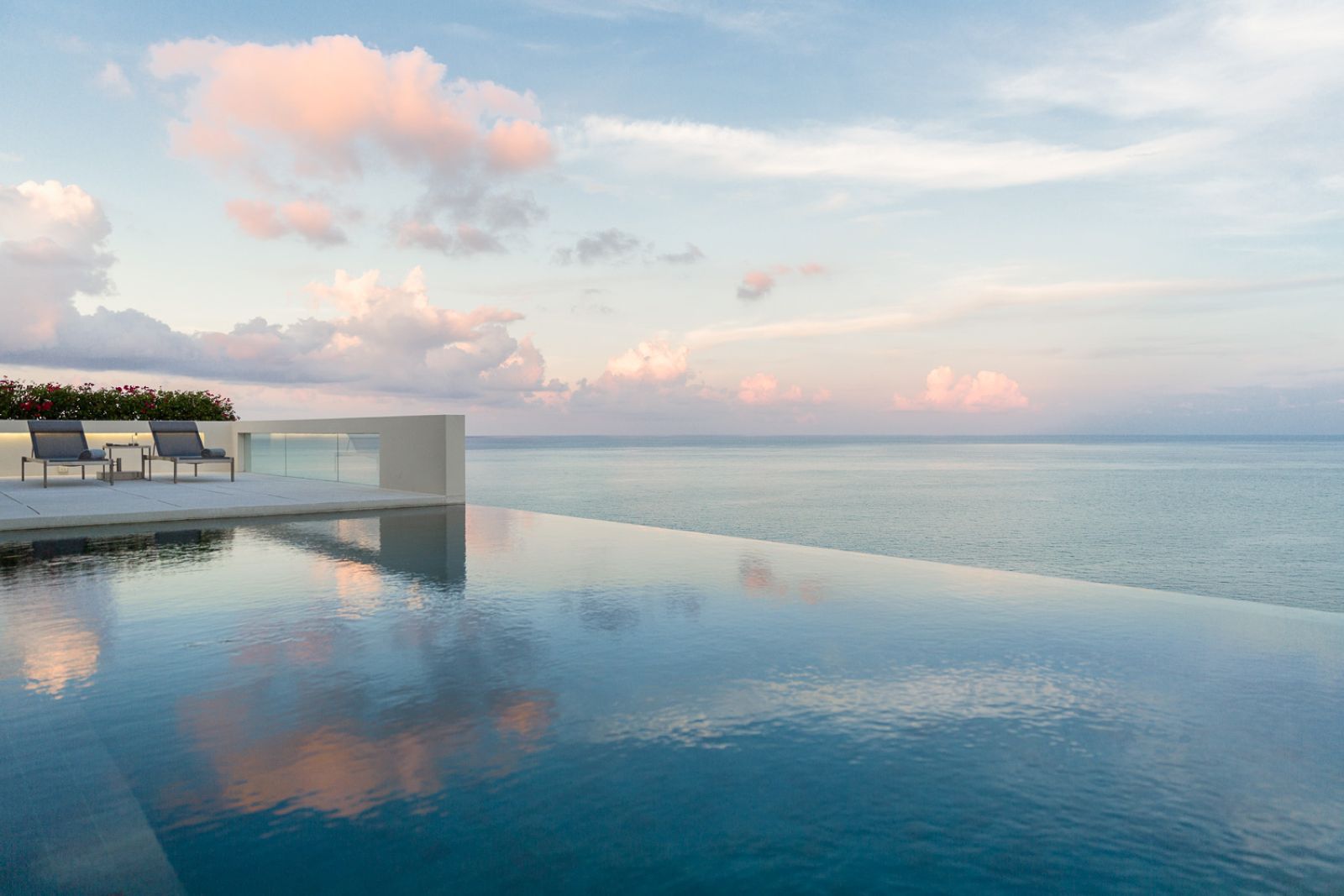 villa natha infinity pool view