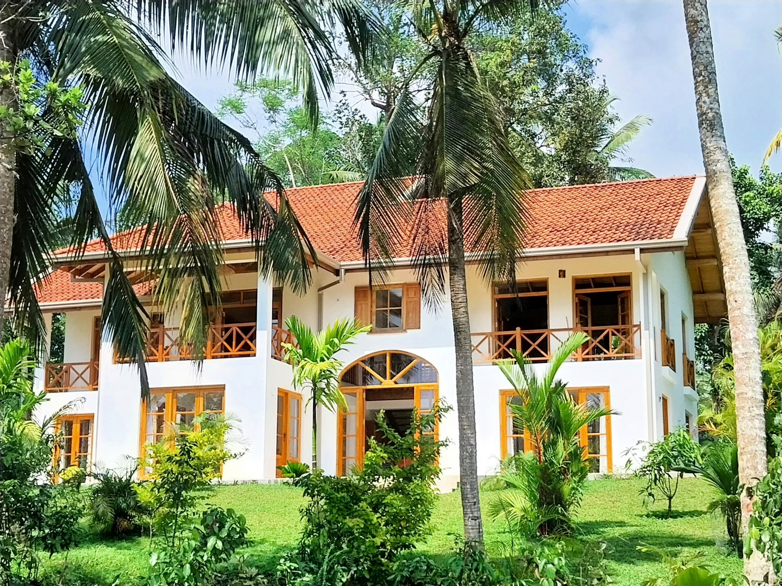 cannelle lake villa hikkaduwa 1